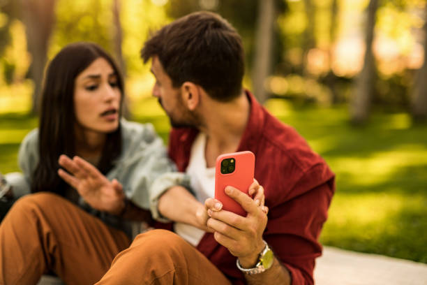 How to deal with jealousy in&nbsp;relationships