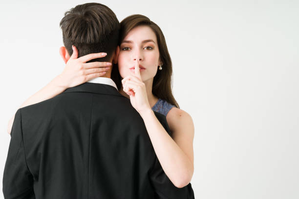How to Maintain Mystery In a&nbsp;Relationship